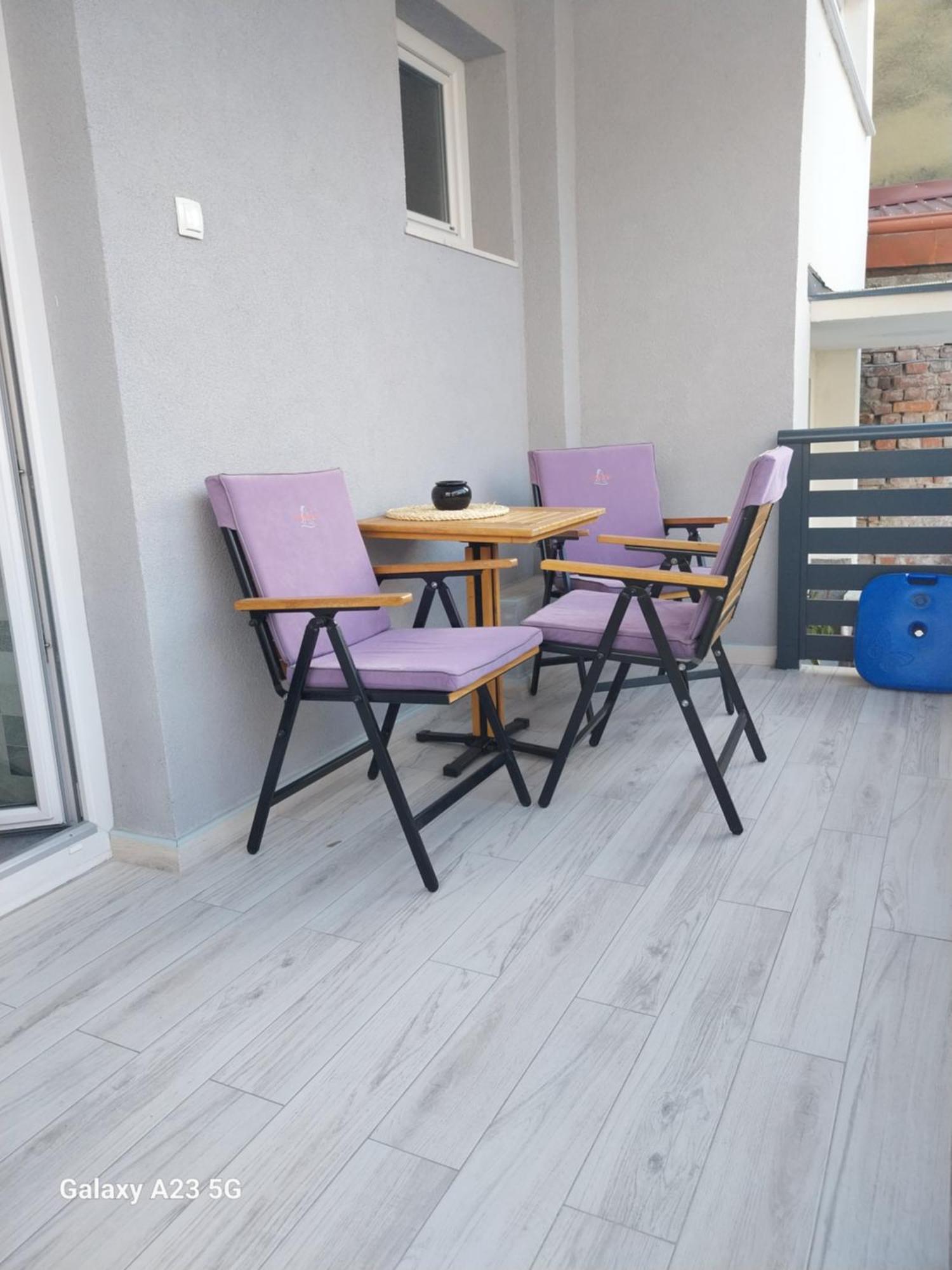 Apartman Bloom Osijek Exterior photo