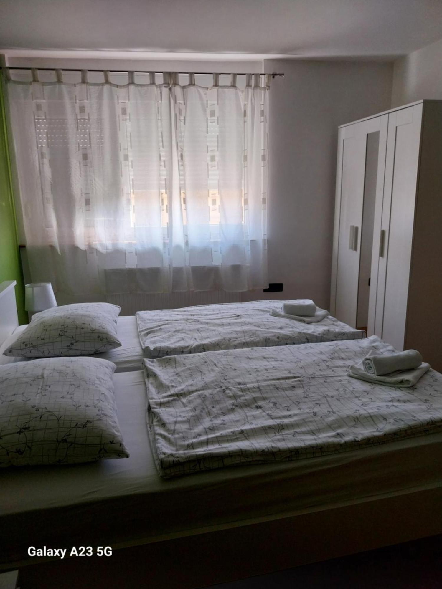 Apartman Bloom Osijek Exterior photo