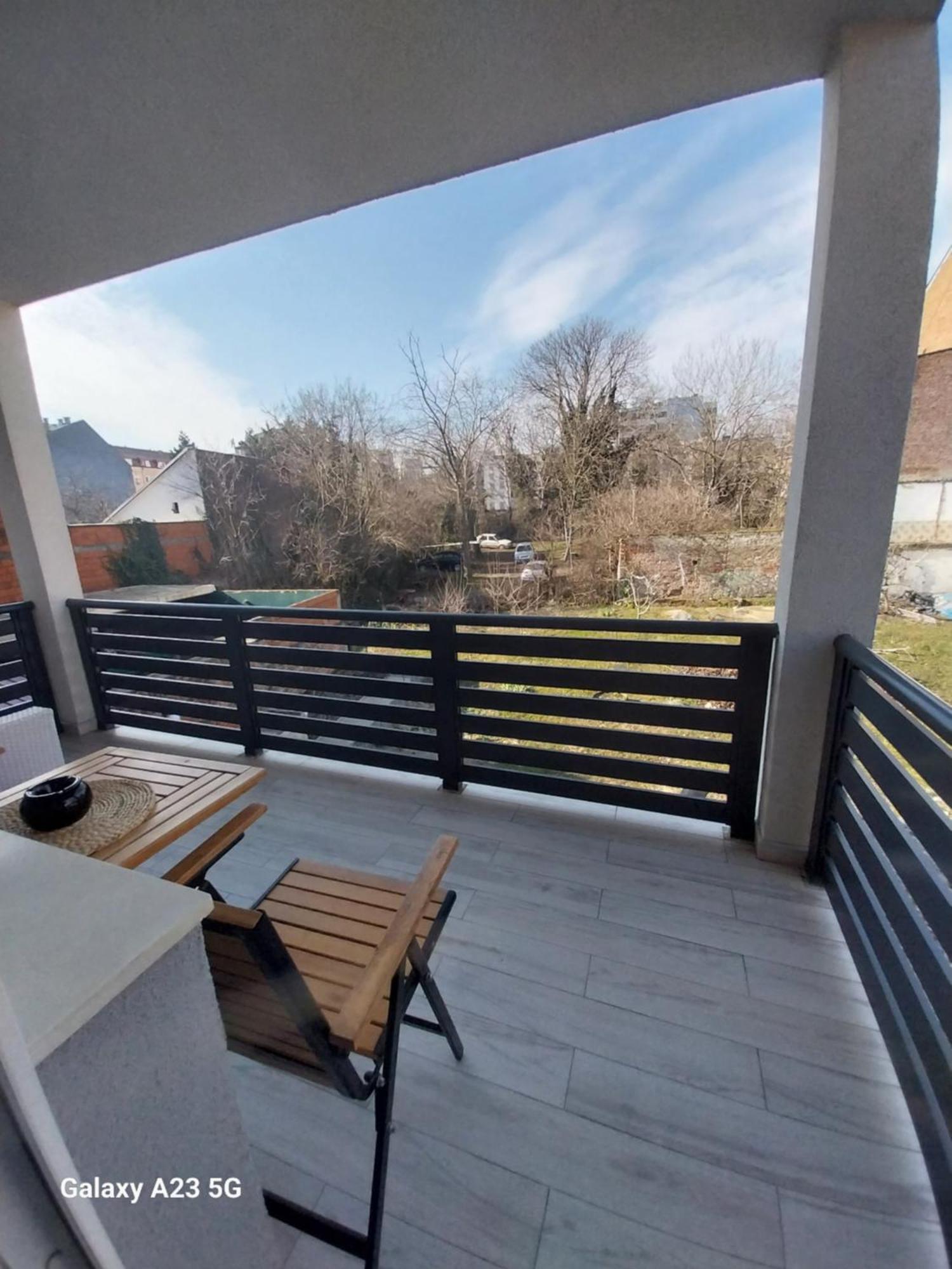 Apartman Bloom Osijek Exterior photo