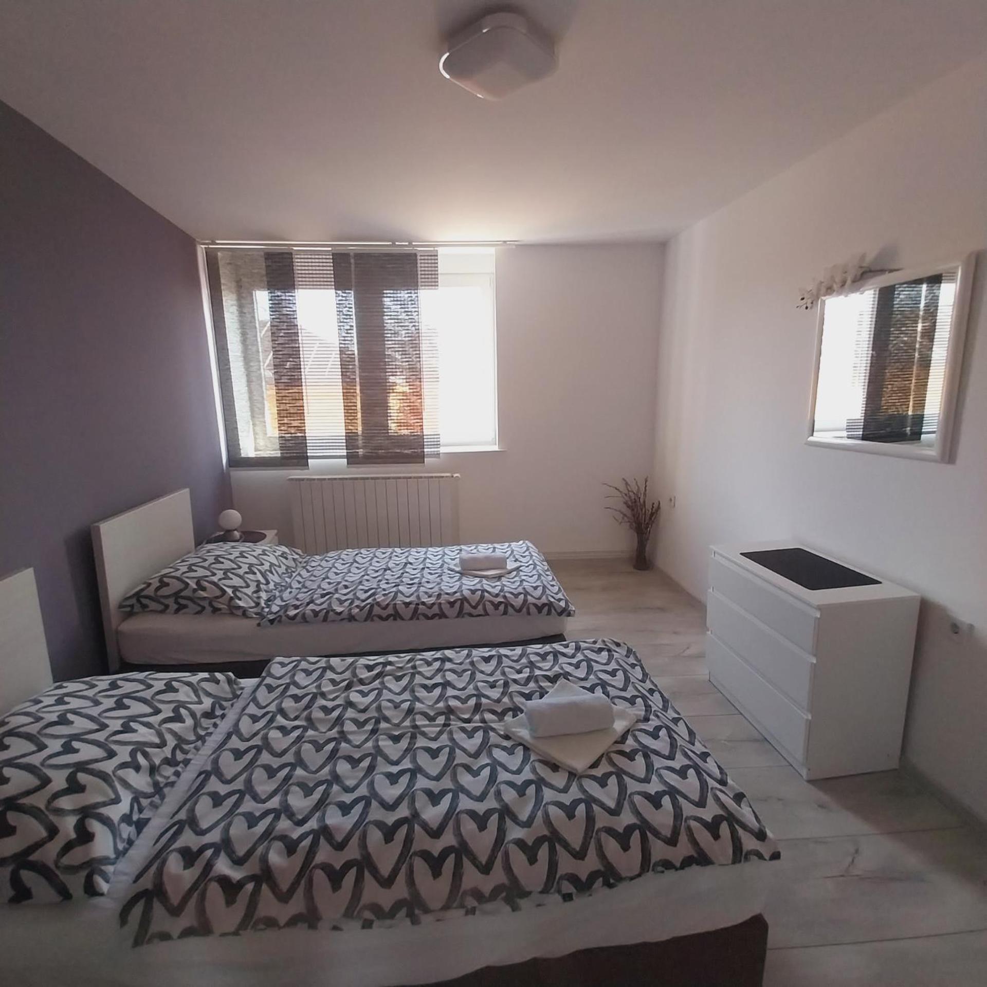 Apartman Bloom Osijek Exterior photo
